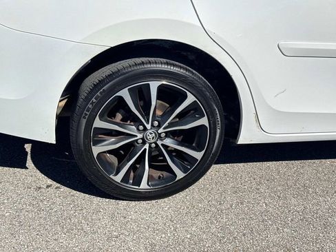 Used 2017 Toyota Corolla SE image 11