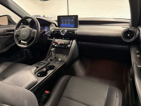 Used 2024 Lexus IS 300 w/ Premium Package RWD image 28