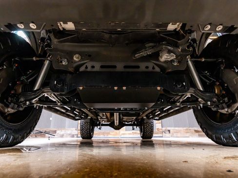 Used 2022 GMC Sierra 1500 AT4 w/ AT4 Premium Package image 14