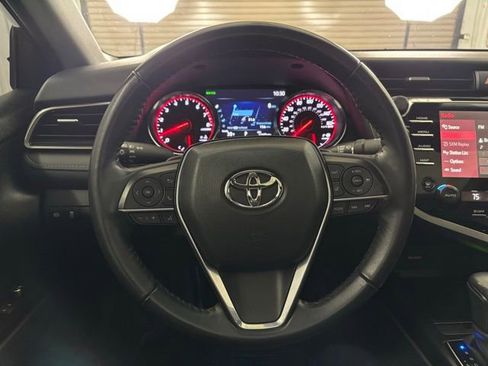 Used 2020 Toyota Camry XSE image 16