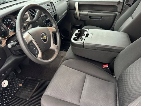 Used 2011 Chevrolet Silverado 3500 LT w/ Interior Plus Package image 10