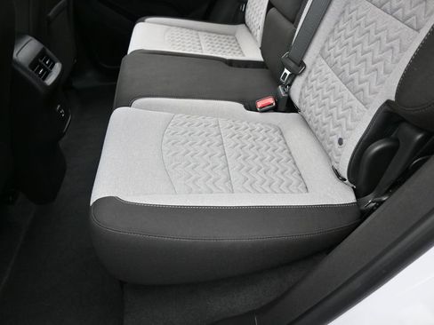 Used 2023 Chevrolet Equinox LS FWD image 29
