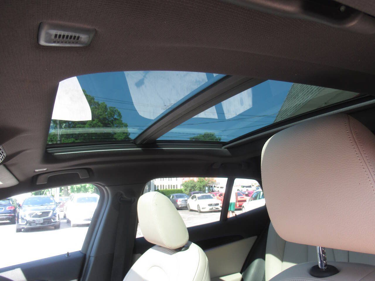 Used 2020 BMW X2 xDrive28i w/ Convenience Package AWD/4WD image 23