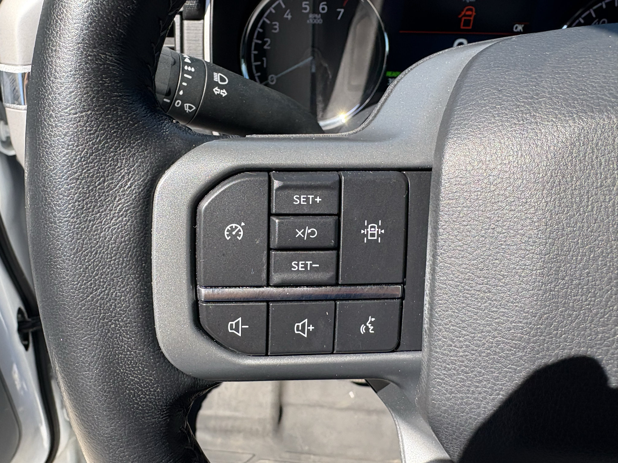 Used 2022 Ford F150 XLT w/ Equipment Group 301A Mid RWD image 13