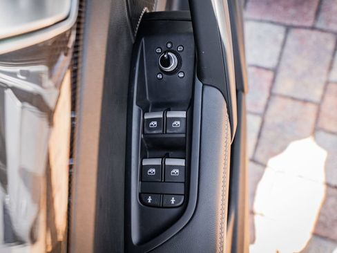 Used 2019 Audi SQ5 Prestige w/ Prestige Package AWD/4WD image 19