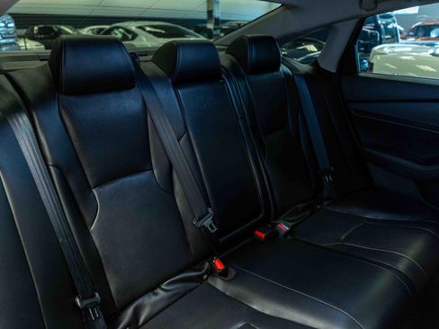 Used 2025 Honda Accord Touring image 13