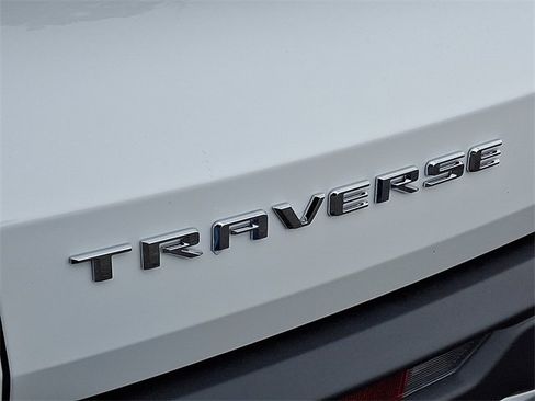 New 2026 Chevrolet Traverse LT w/ Sun and Wheel Package image 18