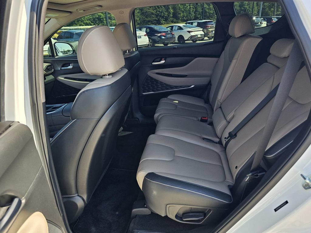 Used 2022 Hyundai Santa Fe Limited FWD image 38