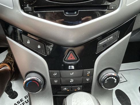 Used 2014 Chevrolet Cruze LT w/ RS Package FWD image 24