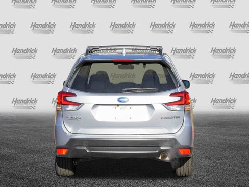 Used 2019 Subaru Forester Premium image 7