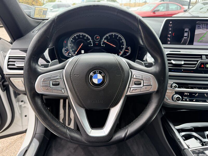 Used 2019 BMW 740i w/ M Sport Package RWD image 11