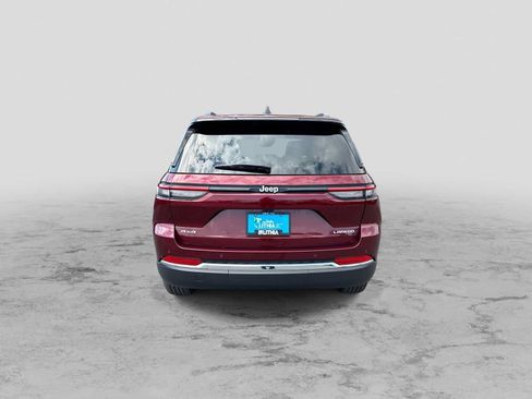 Used 2025 Jeep Grand Cherokee Laredo X w/ Luxury Tech Group I AWD/4WD image 7