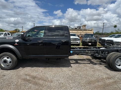 New 2026 RAM 5500 Tradesman w/ Chrome Appearance Group image 8