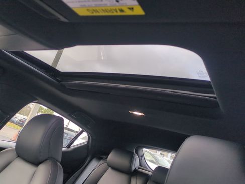 Used 2025 MAZDA MAZDA3 Hatchback w/Premium Plus Pkg image 20