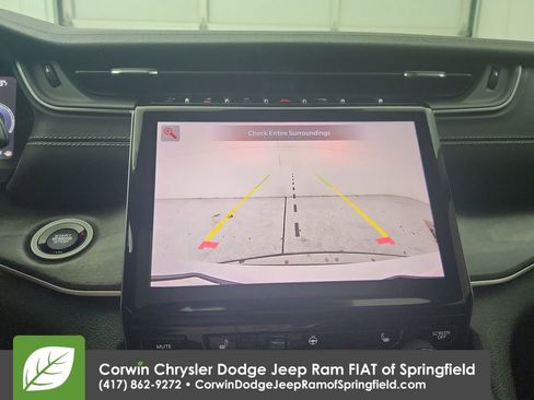 Used 2023 Jeep Grand Cherokee L Limited image 24