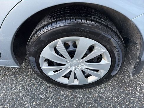 Used 2020 Subaru Impreza 2.0i image 19