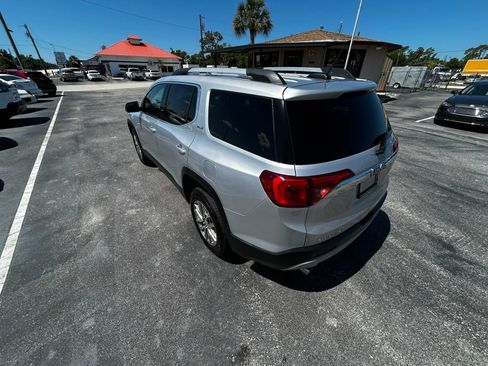 Used 2018 GMC Acadia SLE AWD/4WD image 13