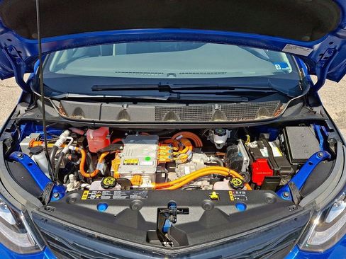 Used 2020 Chevrolet Bolt LT FWD image 23