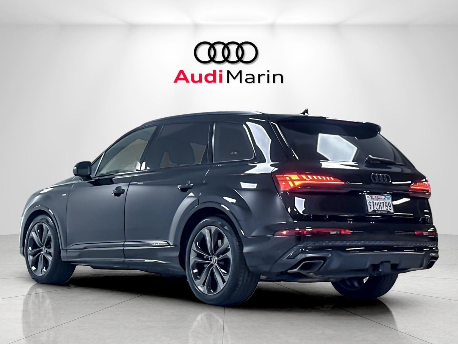 Certified 2026 Audi Q7 Premium Plus w/ Premium Plus Package AWD/4WD image 3