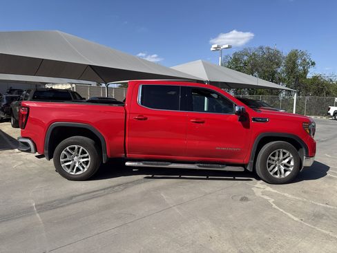 Used 2020 GMC Sierra 1500 SLE w/ SLE Value Package image 2