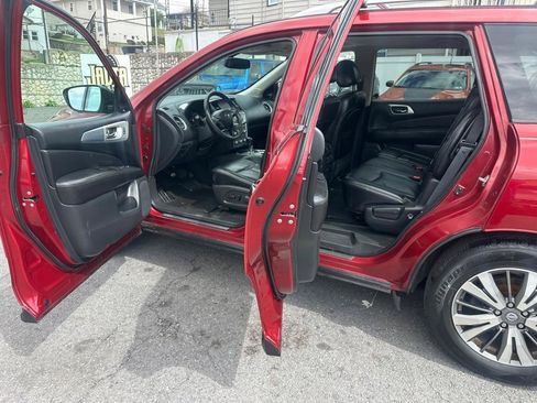 Used 2017 Nissan Pathfinder SL w/ SL Premium Package AWD/4WD image 16
