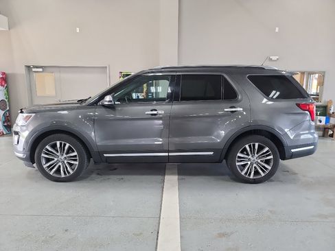 Used 2018 Ford Explorer Platinum AWD/4WD image 1