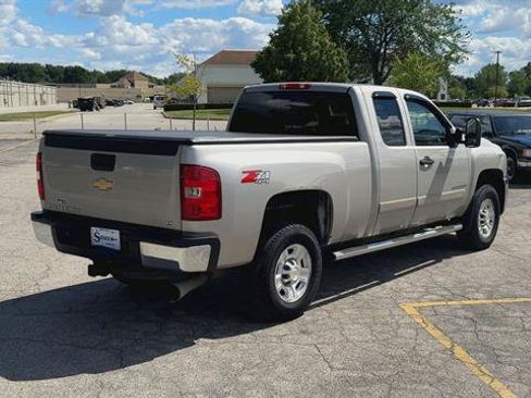 Used 2008 Chevrolet Silverado 2500 LT w/ 2LT Convenience Package AWD/4WD image 8
