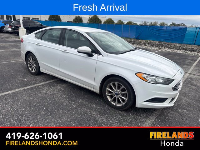 Used 2017 Ford Fusion SE FWD image 7