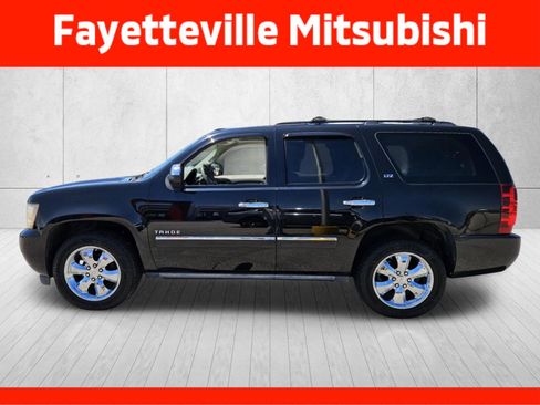 Used 2010 Chevrolet Tahoe LTZ AWD/4WD image 4