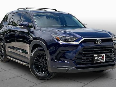 Used 2026 Toyota Grand Highlander FWD image 3