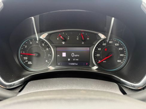 Used 2020 Chevrolet Equinox LT FWD image 18