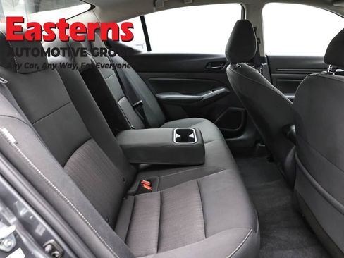 Used 2025 Nissan Altima 2.5 SV image 23