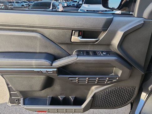 Used 2024 Toyota Tacoma TRD Sport image 18
