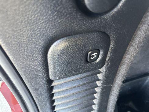 Used 2022 Dodge Durango GT RWD image 27