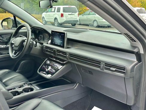 Used 2021 Lincoln Corsair Sport Utility 4D image 14