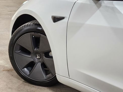 Used 2022 Tesla Model 3 Long Range image 23