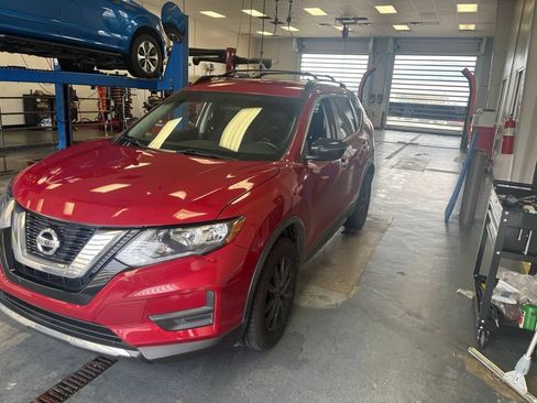 Used 2017 Nissan Rogue SV w/ Midnight Edition Package AWD/4WD image 2