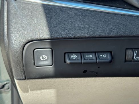 Used 2023 Buick Enclave Premium w/ Experience Buick Package image 19