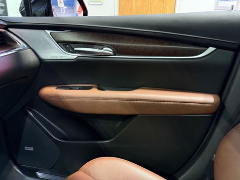 Used 2024 Cadillac XT5 Premium Luxury image 37