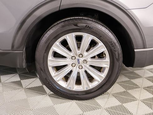 Used 2021 Ford Explorer Limited w/ Equipment Group 301A image 21