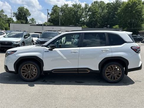 Used 2025 Subaru Forester Sport image 2