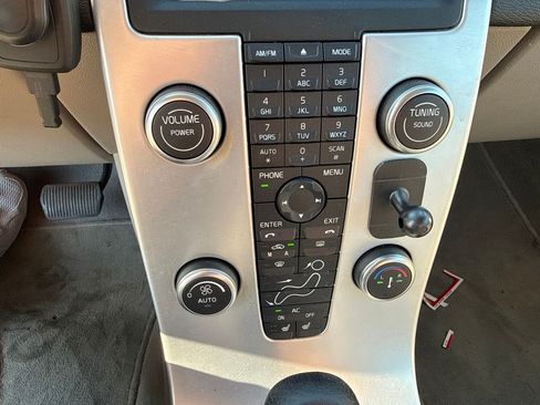 Used 2011 Volvo C70 T5 w/ Convenience Pkg FWD image 20