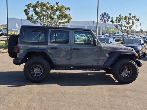 Used 2021 Jeep Wrangler Unlimited Rubicon w/ Xtreme Recon 35" Tire Package AWD/4WD image 4