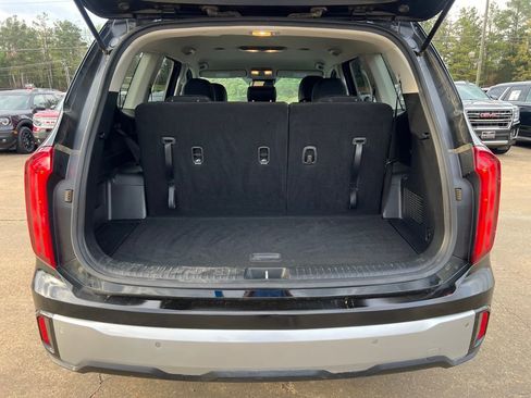 Used 2024 Kia Telluride LX FWD image 19