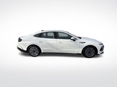 Used 2025 Hyundai Sonata Limited image 6