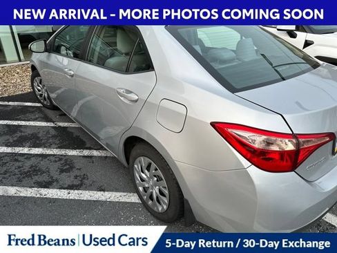 Used 2019 Toyota Corolla LE w/ Carpet Mat Package (TMS) FWD image 7