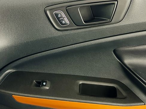 Used 2018 Ford EcoSport SES image 32