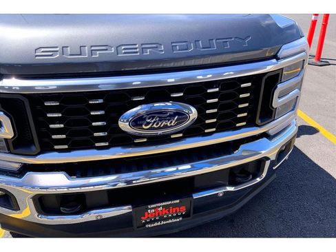 Used 2023 Ford F450 Lariat w/ Lariat Ultimate Package AWD/4WD image 31