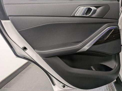 Used 2021 BMW X6 xDrive40i w/ Executive Package 2 AWD/4WD image 23
