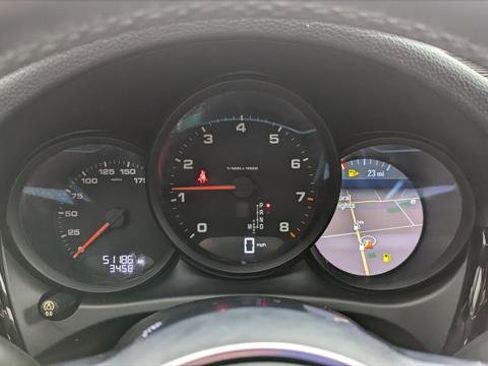 Used 2019 Porsche Macan image 26